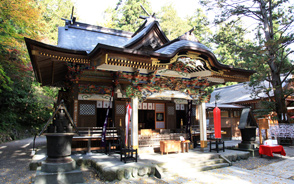 宝登山神社